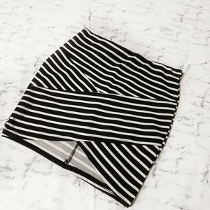 🔥 SALE! striped mini skirt